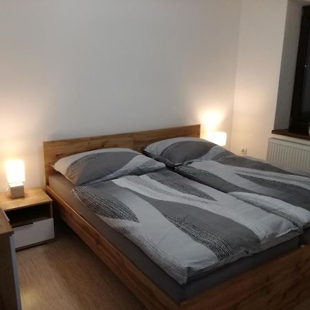 פריבילינה Apartman Silvia מראה חיצוני תמונה