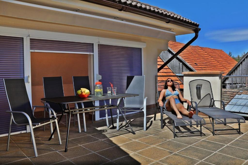 פריבילינה Apartman Silvia מראה חיצוני תמונה