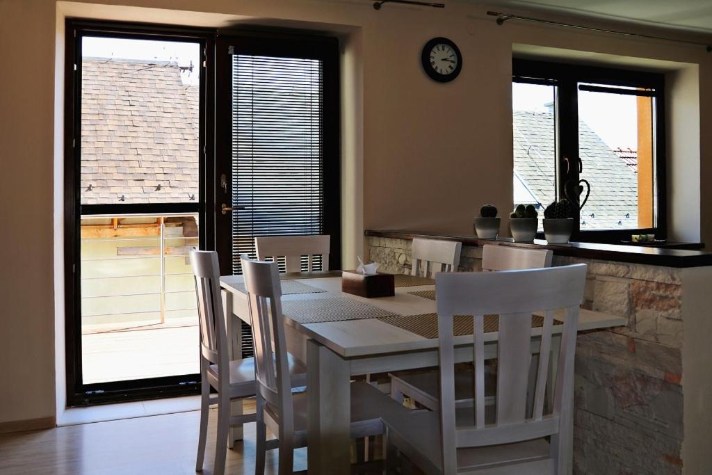 פריבילינה Apartman Silvia מראה חיצוני תמונה